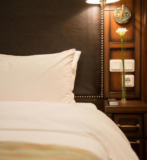 חדר סופריור, Kastraki