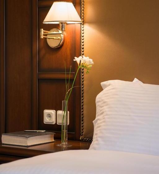 חדר סופריור, Kastraki