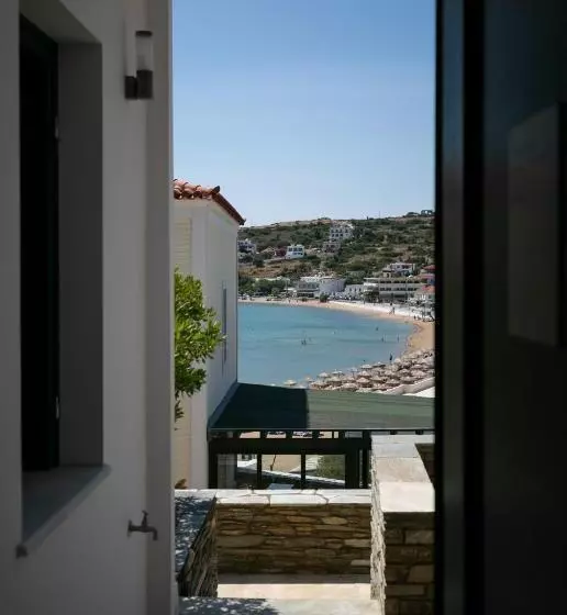 سوییت جونیور با چشم‌انداز دریا, Krinos Suites