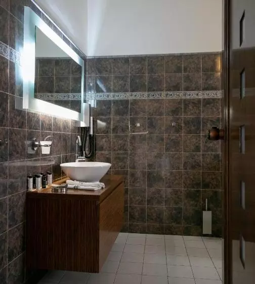 سوئیت اجرایی با چشم‌انداز دریا, Krinos Suites