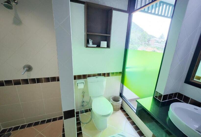 带山景的高级间, Lanta Mermaid Boutique House