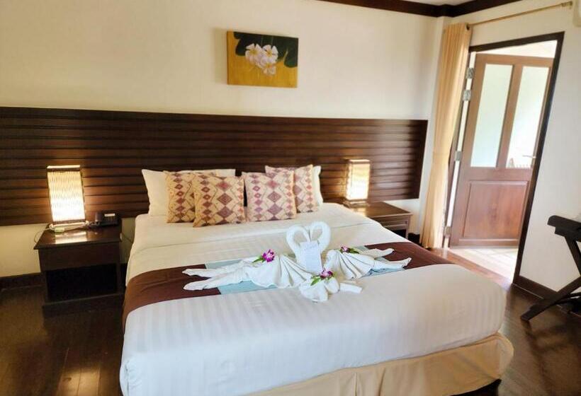 带山景的高级间, Lanta Mermaid Boutique House