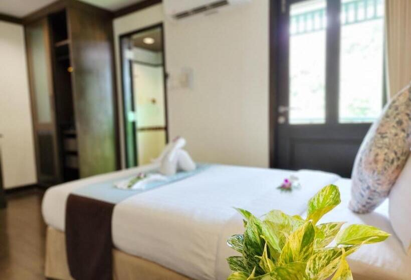 带山景的高级间, Lanta Mermaid Boutique House