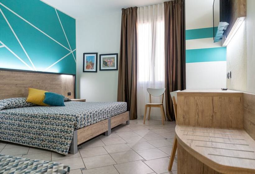 Habitació Triple Estàndard, Maritan Hotel & Spa