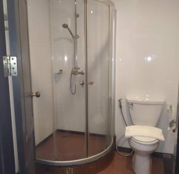 חדר סופריור יחיד, Ruean Phae Royal Park