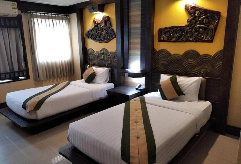 חדר דלוקס, Ruean Phae Royal Park