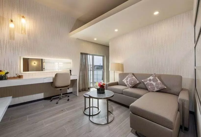 Sviitti, Shade Hotel Manhattan Beach