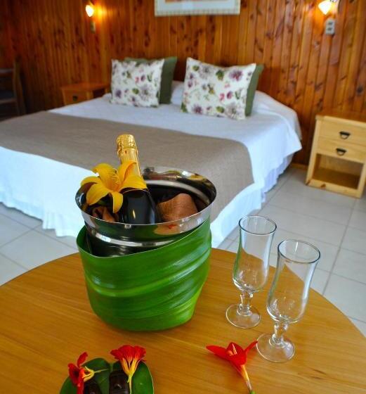 بانگلوی استاندارد, Taha Tai