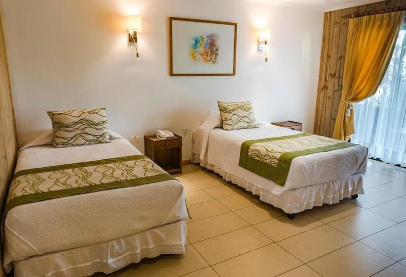 اتاق استاندارد, Taha Tai