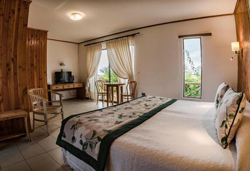 بانگلوی استاندارد, Taha Tai