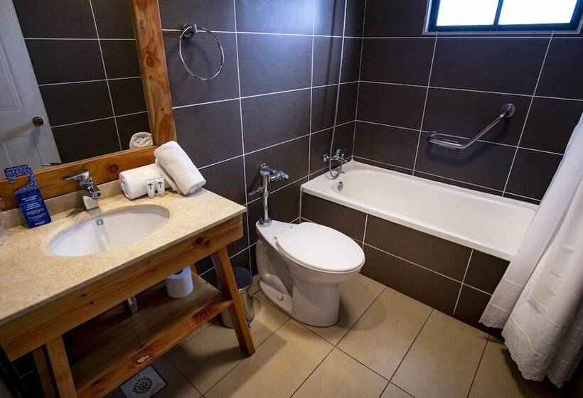 اتاق استاندارد, Taha Tai