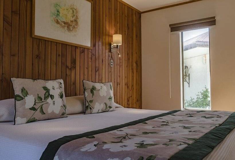 اتاق استاندارد, Taha Tai