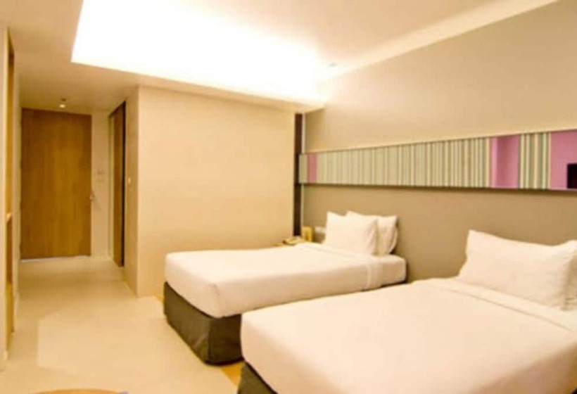 수피리어 룸, The Sun Xclusive