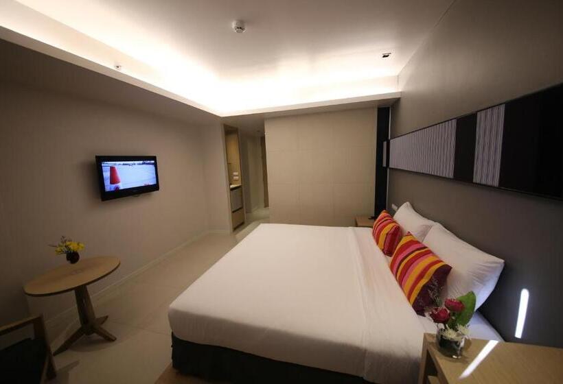 이그제큐티브 싱글룸, The Sun Xclusive