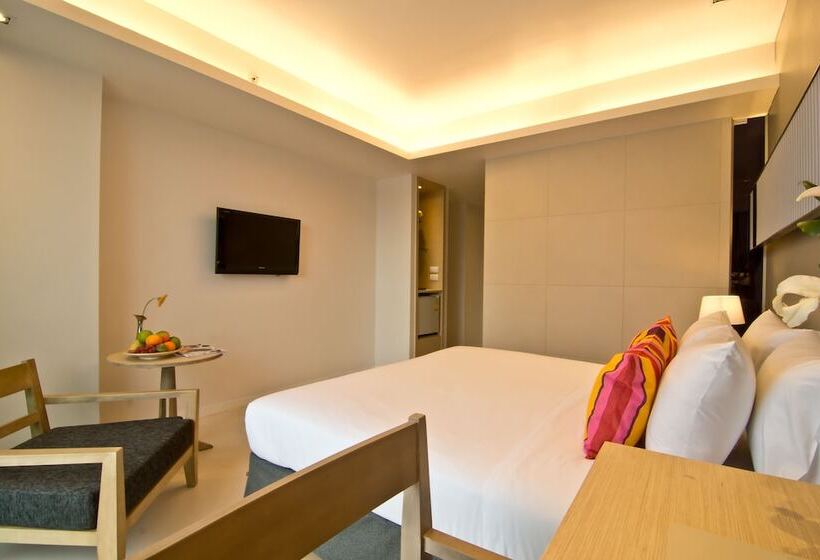 수피리어 룸, The Sun Xclusive