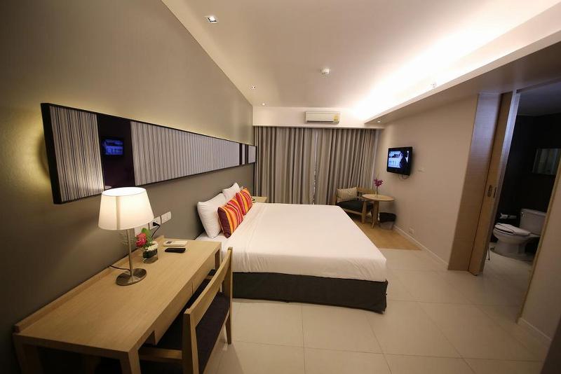 수피리어 룸, The Sun Xclusive