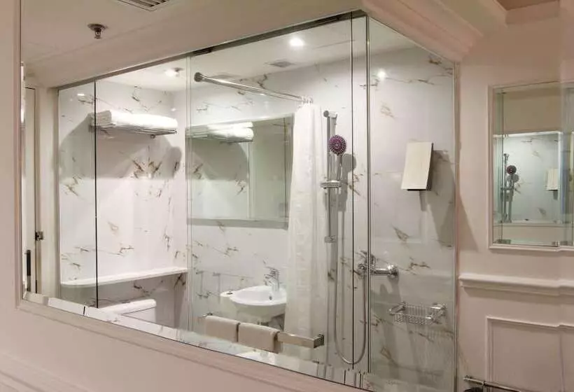 اتاق خانوادگی, Mini Hotel Causeway Bay