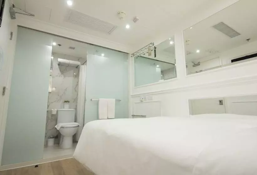اتاق خانوادگی, Mini Hotel Causeway Bay