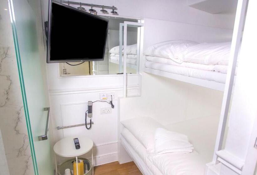 اتاق ساده چهارنفره, Mini Hotel Causeway Bay