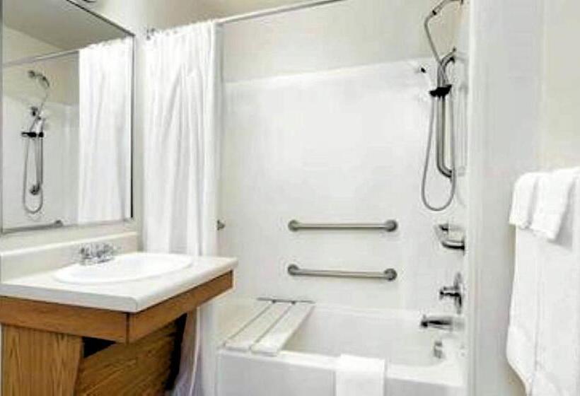 جناح لذوى الاحتياجات الخاصة, Woodspring Suites Johnson City