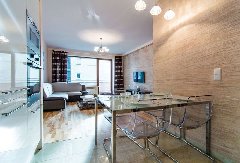 2 Yatak Odalı Lüks Daire, Inqse Warsaw | Centre