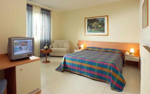 غرفة قياسية فردية, Borgo San Martino