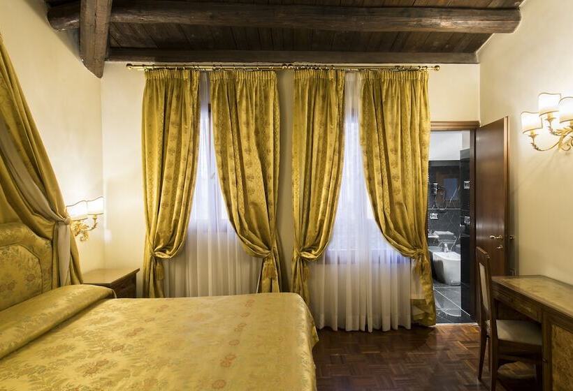 اتاق کلاسیک, Campiello