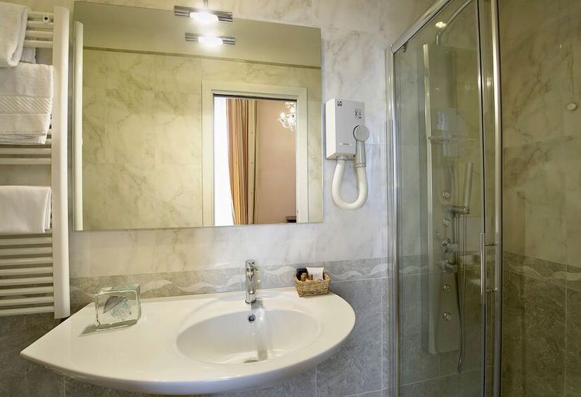 اتاق عادی, Campiello