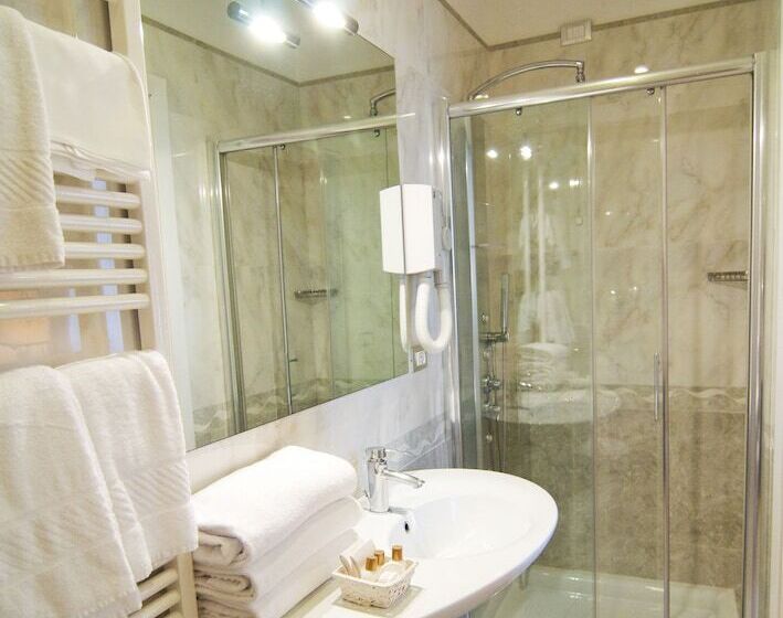 اتاق عادی, Campiello