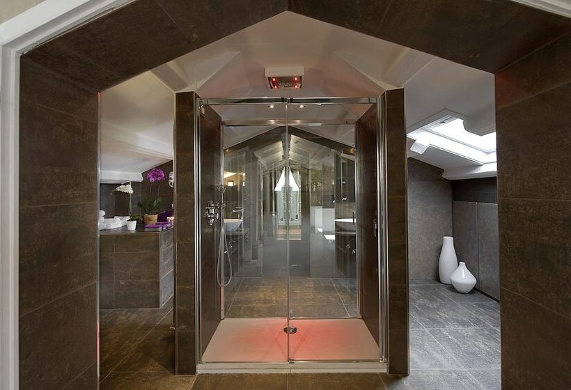 اتاق لوکس, Campiello