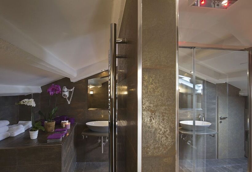 اتاق لوکس, Campiello