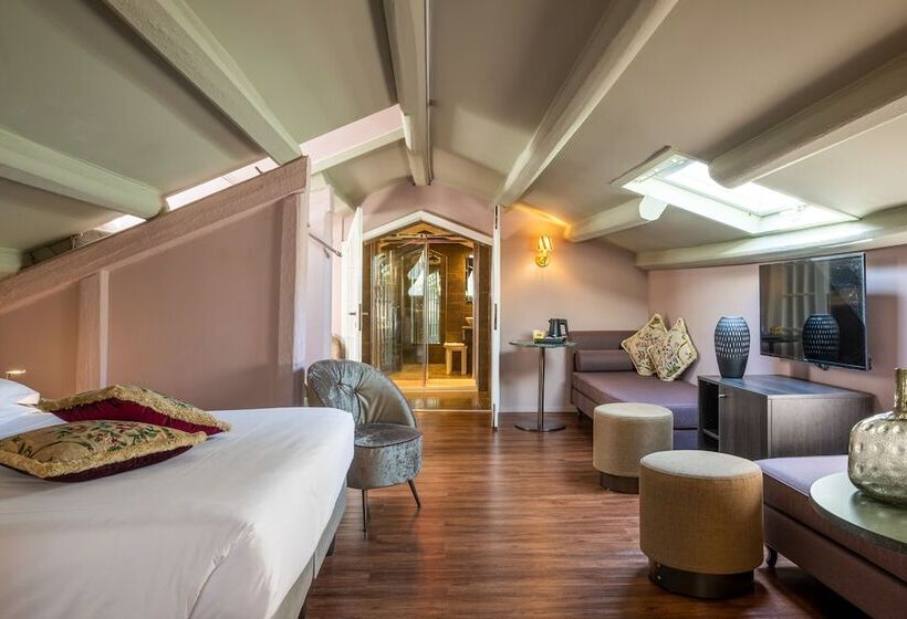 اتاق لوکس, Campiello