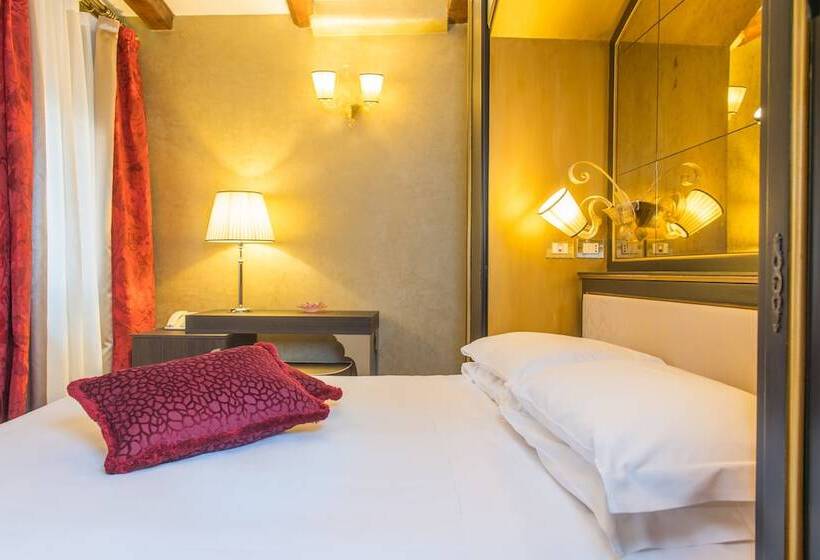 اتاق کلاسیک, Campiello