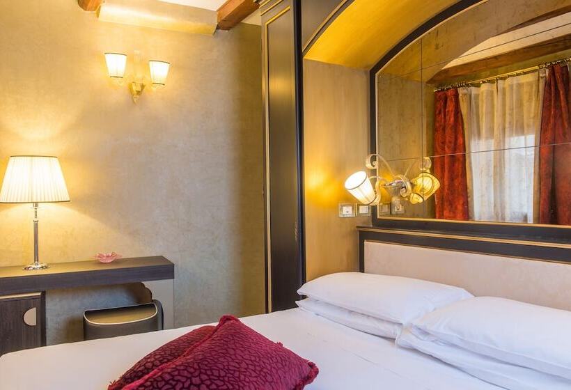 اتاق کلاسیک, Campiello