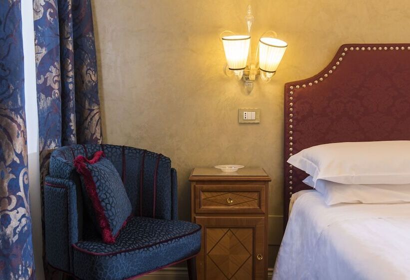 اتاق کلاسیک, Campiello