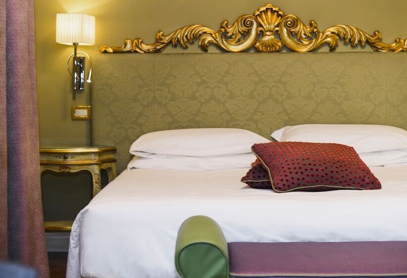 اتاق کلاسیک, Campiello