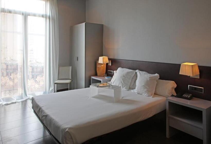 Номер Superior, Chic & Basic Zoo