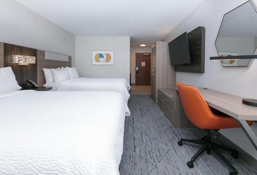 Номер Стандарт Адаптированный для Инвалидов, Holiday Inn Express Hotel & Suites Shakopee, An Ihg