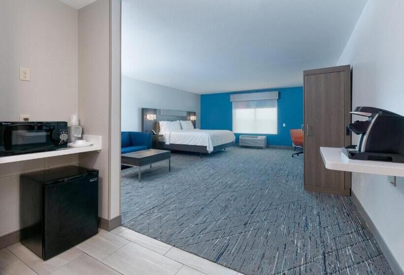 סוויטה מותאמת לאדם עם מוגבלויות, Holiday Inn Express Hotel & Suites Shakopee, An Ihg