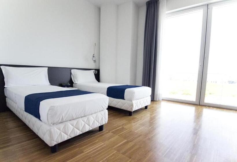 غرفة قياسية, Mantova Residence