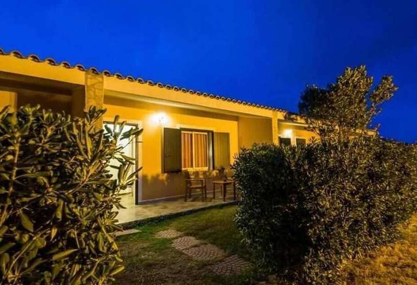 חדר סטנדרט לשלושה, Amareclub Rocca Dorada