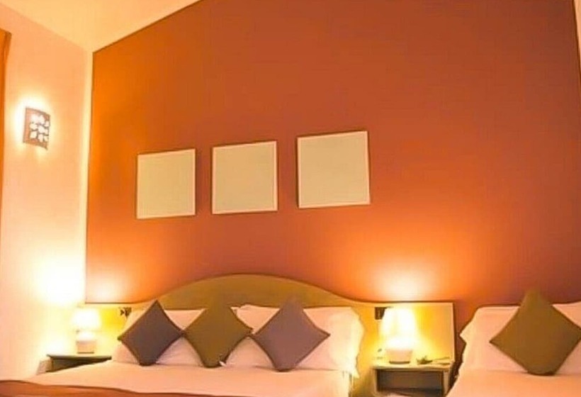 غرفة قياسية ثلاثية, Amareclub Rocca Dorada