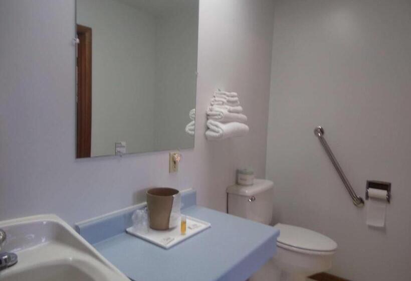 غرفه قياسيه سريرين مزدوجين, Huggy Bear Motel