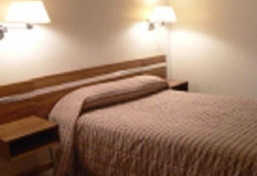 شقة غرفة واحدة, Evergreen Valley Inn
