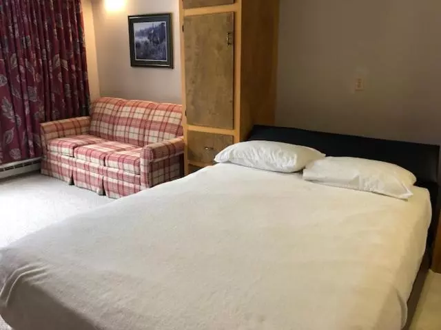 スタンダード4人部屋, Evergreen Valley Inn