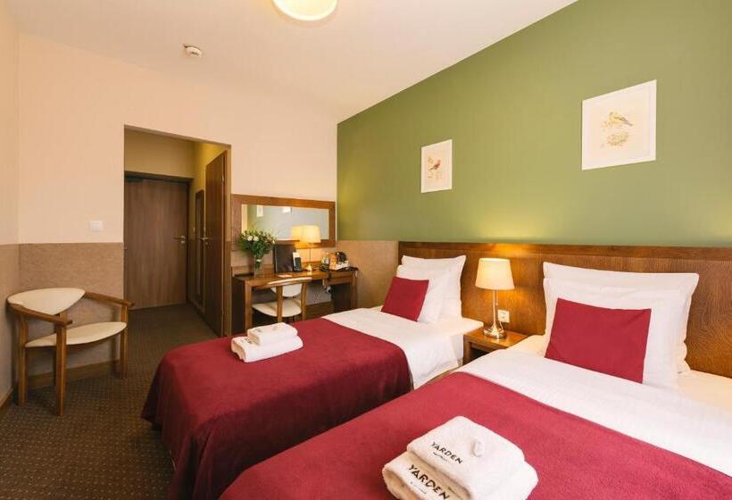 Номер Премиум Вид на Сад, Yarden By Artery Hotels