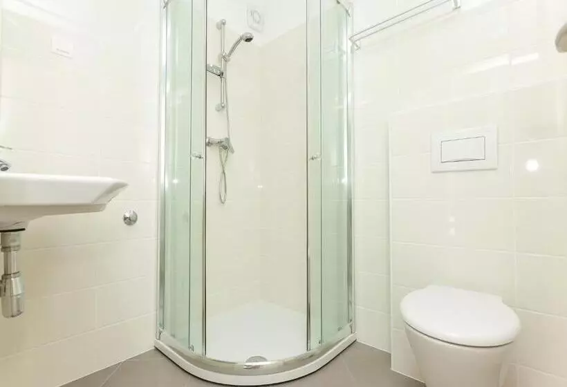 اتاق استاندارد یک نفره, Yarden By Artery Hotels
