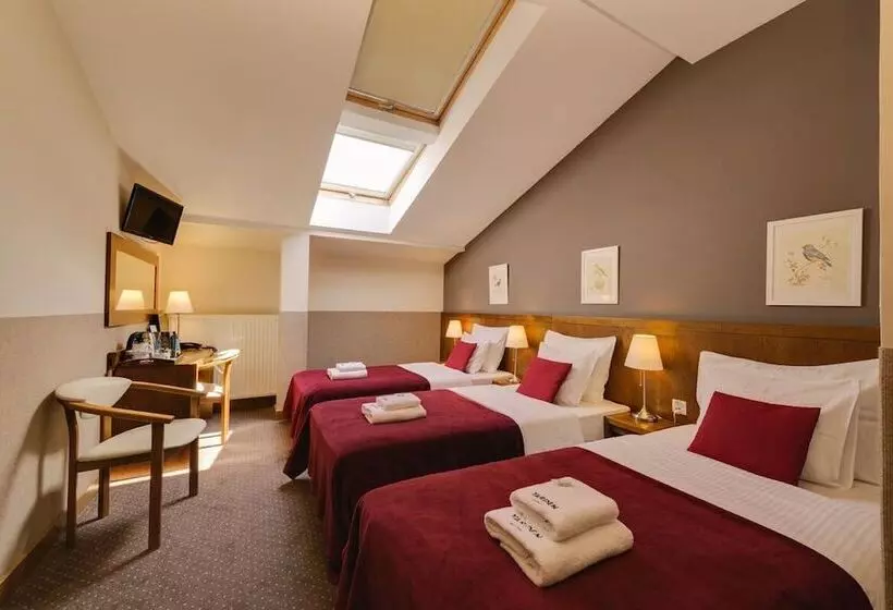 اتاق استاندارد سه نفره, Yarden By Artery Hotels