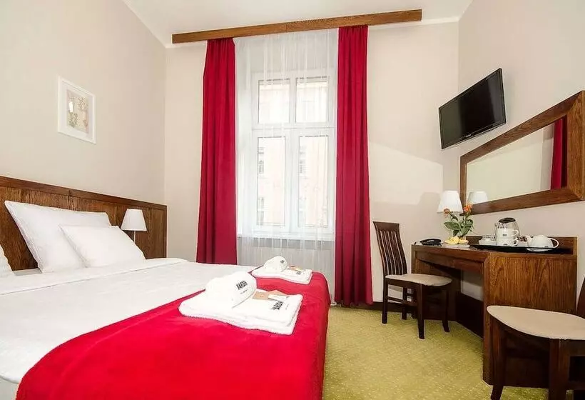 اتاق کلاسیک با چشم‌انداز شهر, Yarden By Artery Hotels