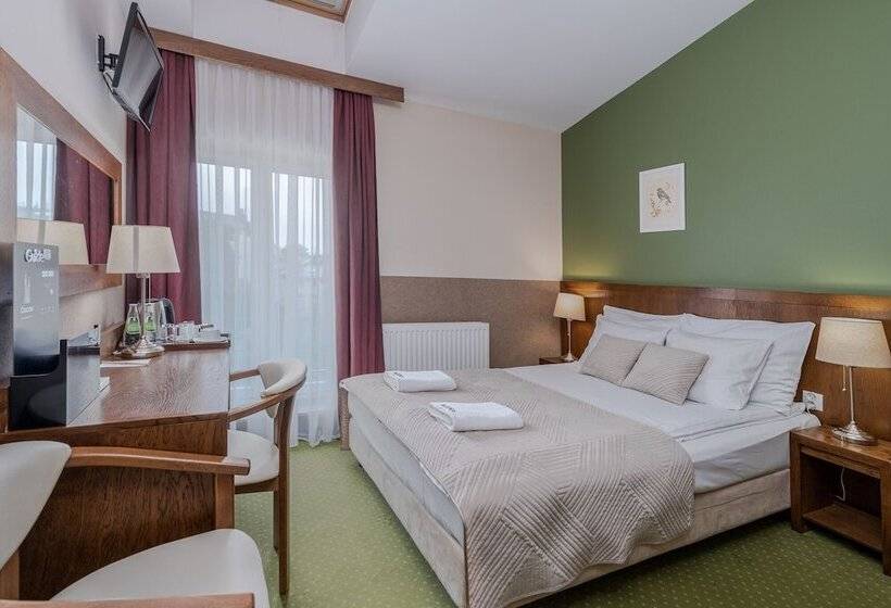 Номер Премиум Вид на Сад, Yarden By Artery Hotels